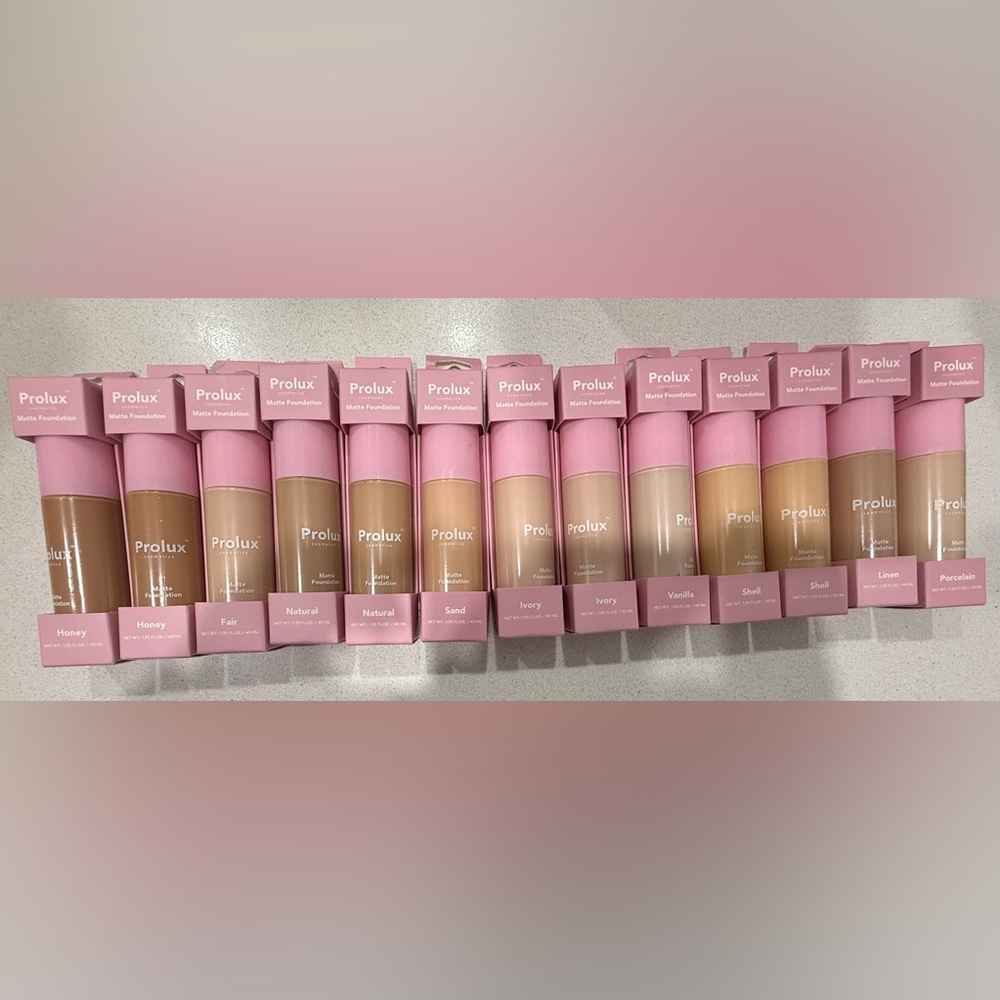 Matte Foundation - Assorted Pink Packaging (Multiple Shades)